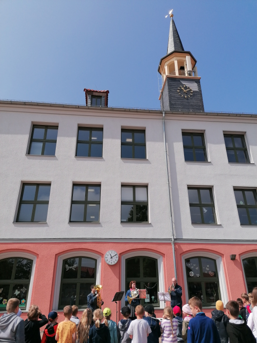 schulhofkonzert.jpg